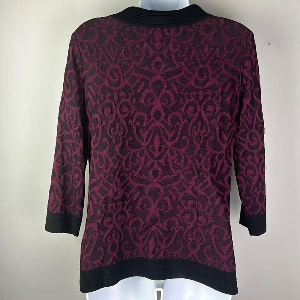 Exclusively Misook Petite M Texture Zip-Up Top Lightweight Jacket Burgundy Black - Picture 10 of 16